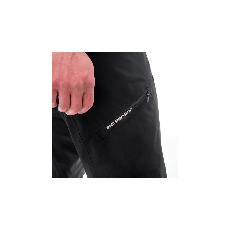 SENSOR HELIUM LITE pantaloni corti larghi da uomo nero vero Saldi