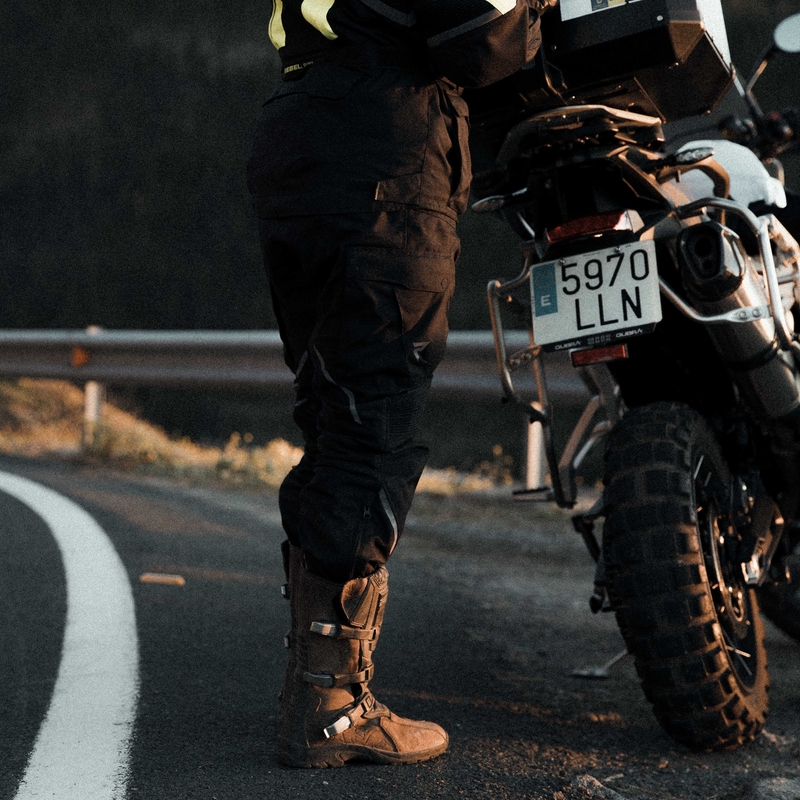 Pantaloni da moto Rebelhorn Hardy II nero Saldi
