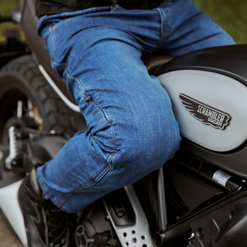 Jeans moto Rebelhorn Classic III SF lavato blu Saldi