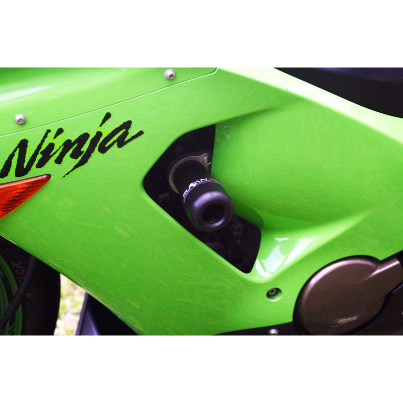 Kawasaki ZX-6R (05-06) con modifica della carenatura Gatling