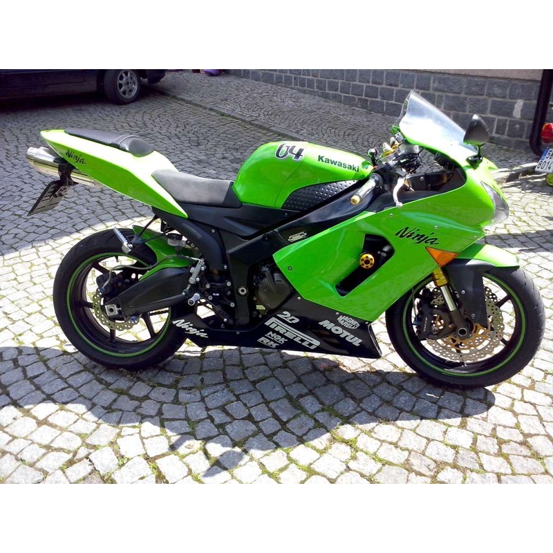 Kawasaki ZX-6R (05-06) con modifica della carenatura Gatling