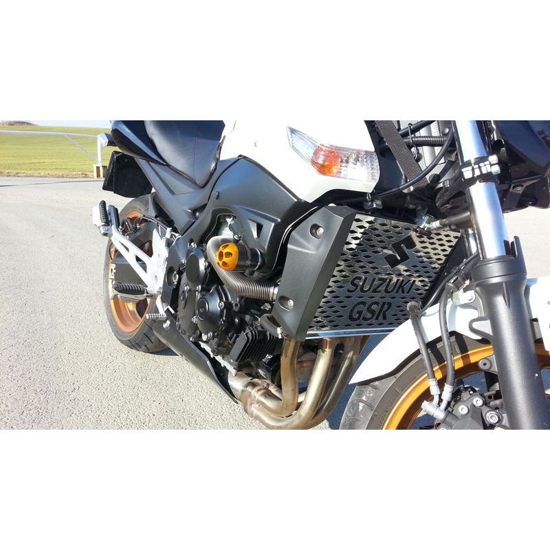 Suzuki GSR 600 Classic set a due punti