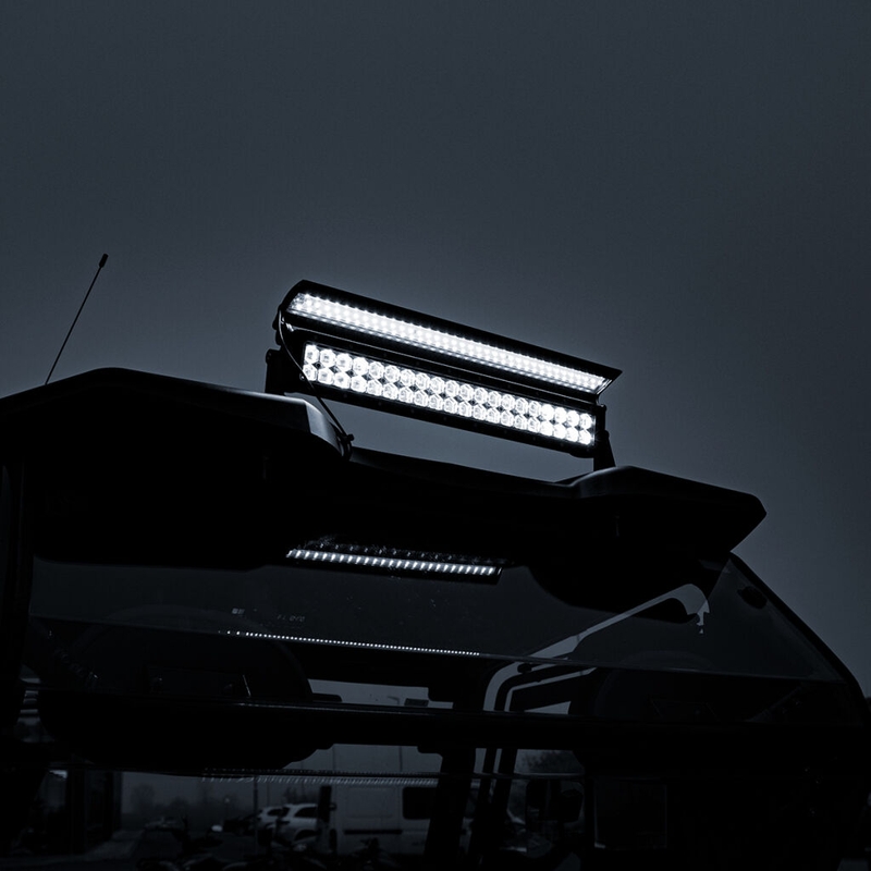 Rampa luminosa a LED con copertura SHARK LED LIGHT BAR 21,5", 6D CON COPERTURA A LED, 120W