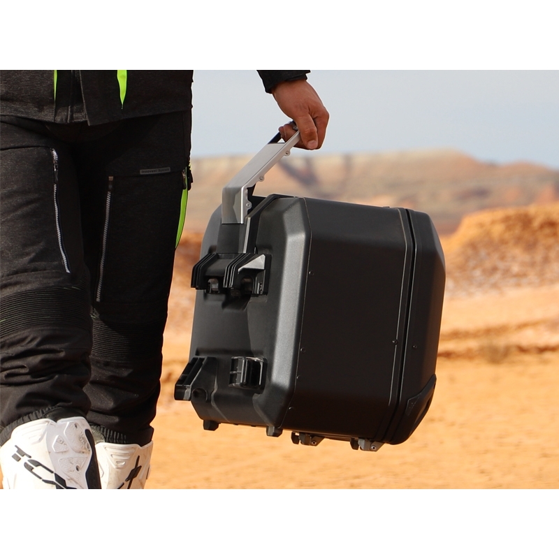 Kompletní sada černých hliníkových kufrů SHAD TERRA BLACK , 48L topcase 47L/47L boční kufry, včetně montážní sady a plotny SHAD DUCATI MULTISTRADA 950 / 1200 / 1260