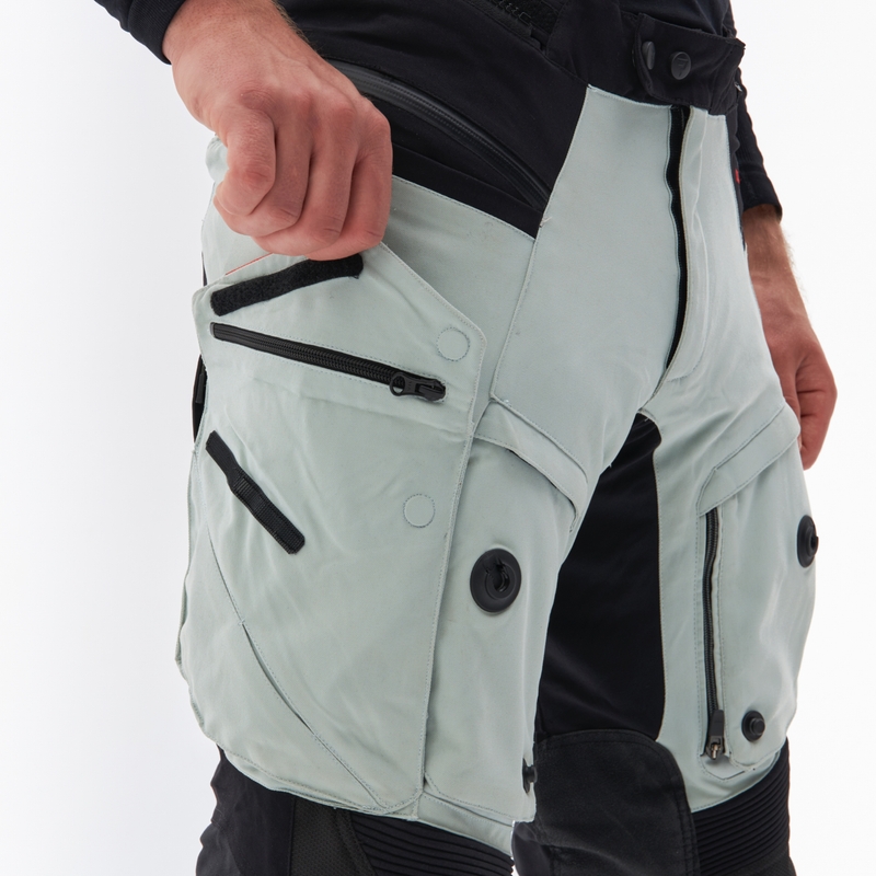 Pantaloni da moto Rebelhorn Range grigio-nero-rosso