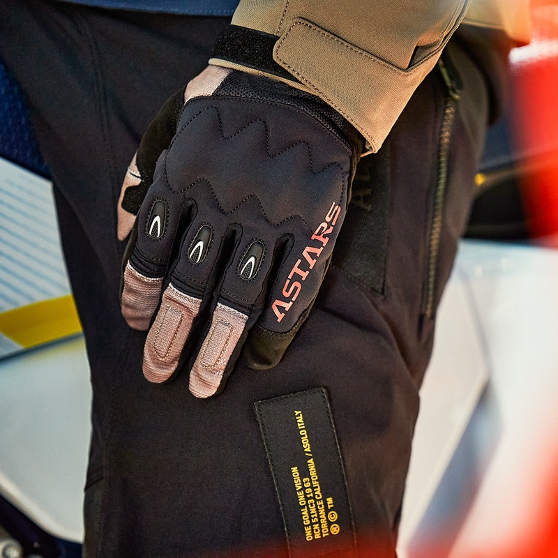 Alpinestars Techdura guanti da motocross nero-marrone-rosso fluo
