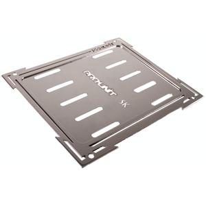 Tampone in acciaio inox sotto la targa SK Elegante