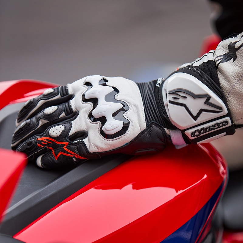 Guanti da moto Alpinestars GP PRO R 4 bianco e nero