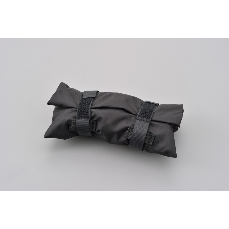 Rete portapacchi flessibile per moto con ganci in plastica Daytona 30 x 30 cm nero
