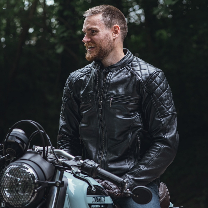 Giacca da moto in pelle nera Oxford Route 73 2.0