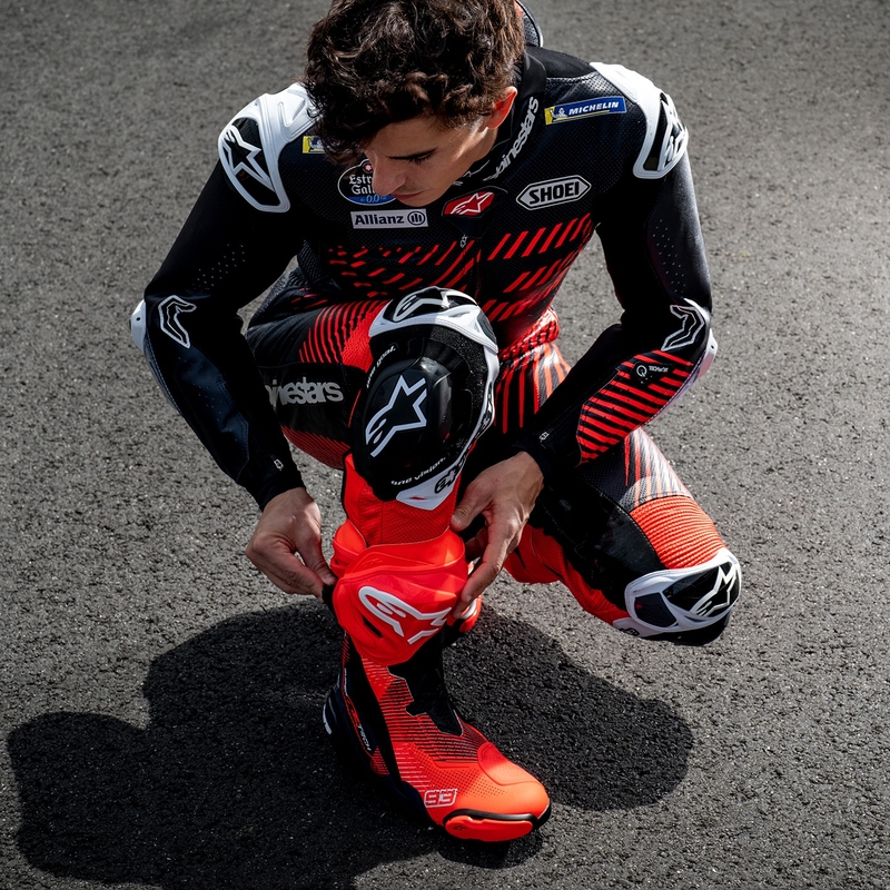 Stivali Moto Alpinestars Supertech R Vented Limited Edition MM93 Marc Marquez Fluo Rosso-Blu-Nero