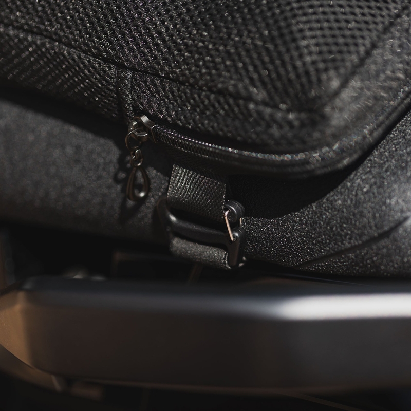 Oxford Air Seat Pillion e cuscino gonfiabile nero Enduro sopra il sedile del passeggero