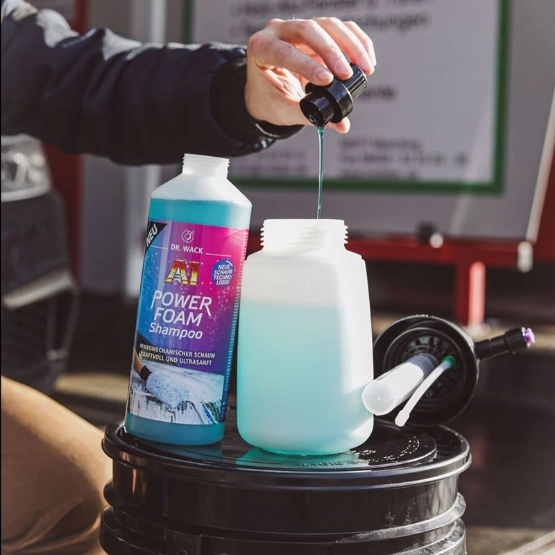 Shampoo con schiuma densa e pH neutro Dr. Wack Power Foam Shampoo 1l
