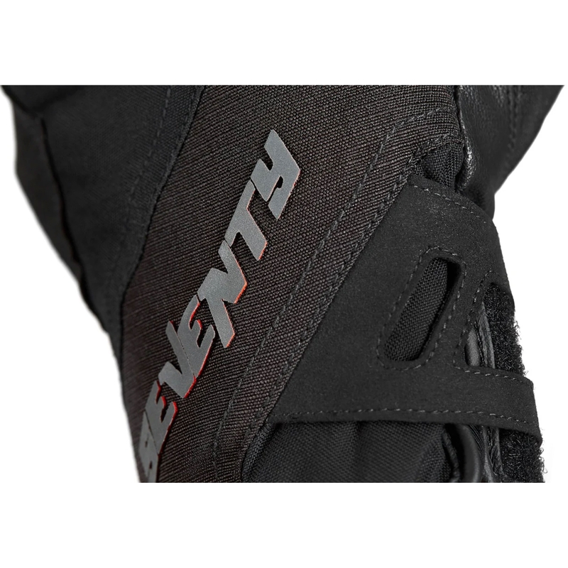 Guanti da moto Seventy Degrees SD-T55 Atak neri-rossi