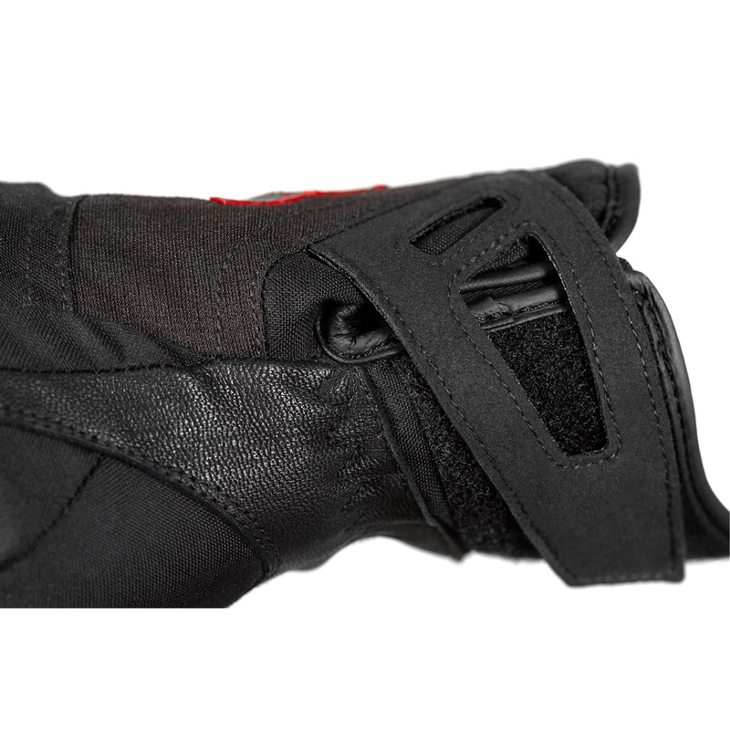 Guanti da moto Seventy Degrees SD-T55 Atak neri-rossi