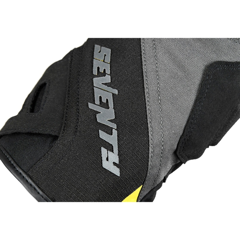 Guanti da moto Seventy Degrees SD-T55 Atak nero-giallo fluo