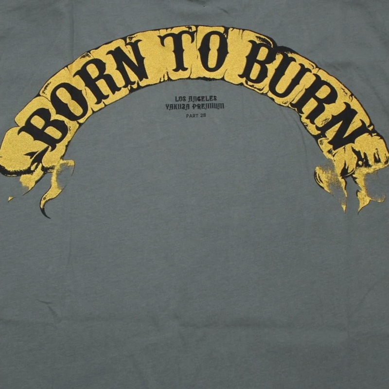 Maglietta Yakuza Premium Born To Burn Flying Riots Los Angeles verde oliva