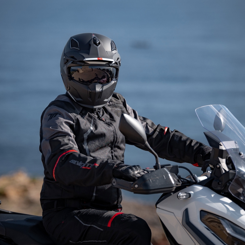 Casco jet con maschera MT Streetfighter SV S Solid A1 nero opaco