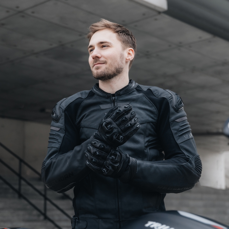 Giacca da motociclista in pelle Rebelhorn Vandal nera