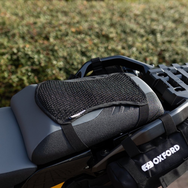 Cuscino di ventilazione sopra il sedile del passeggero e enduro Oxford Cool Seat Pillion And Enduro nero