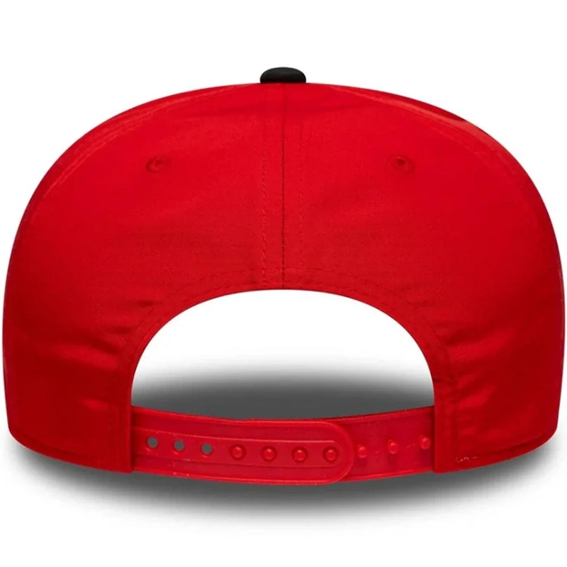 Cappellino Ducati Corse 9SEVENTY con logo rosso-nero