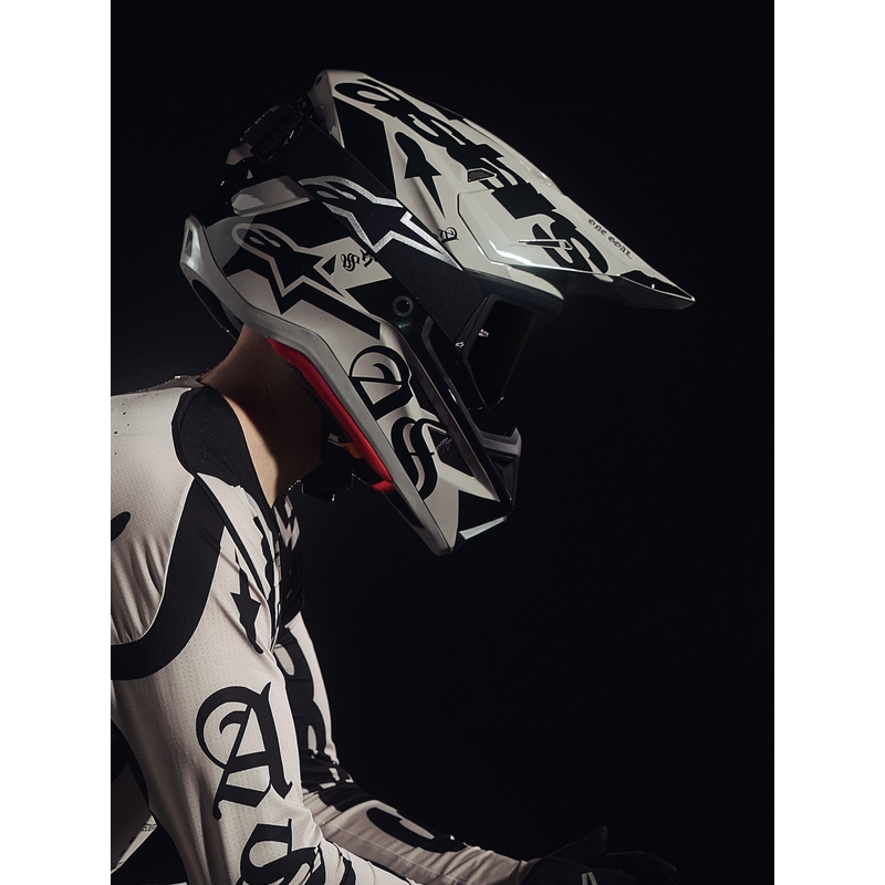 Casco da motocross Alpinestars Supertech S-M7 edizione limitata Wolf Dust sabbia-nero
