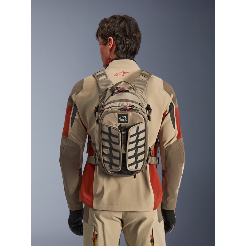 Zaino da moto Alpinestars AT-15 color sabbia-arancione 15 l