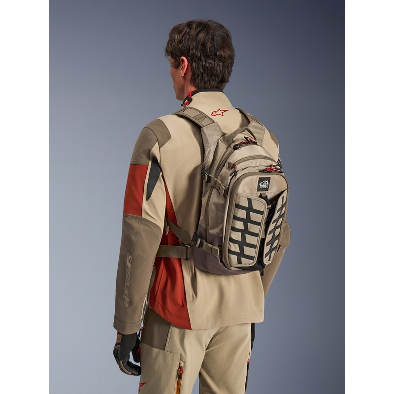 Zaino da moto Alpinestars AT-15 color sabbia-arancione 15 l