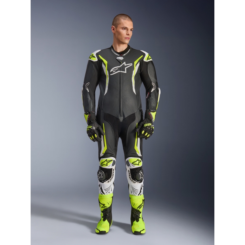 Tuta da moto intera in pelle Alpinestars GP TECH V5, nera, bianca e giallo fluo.
