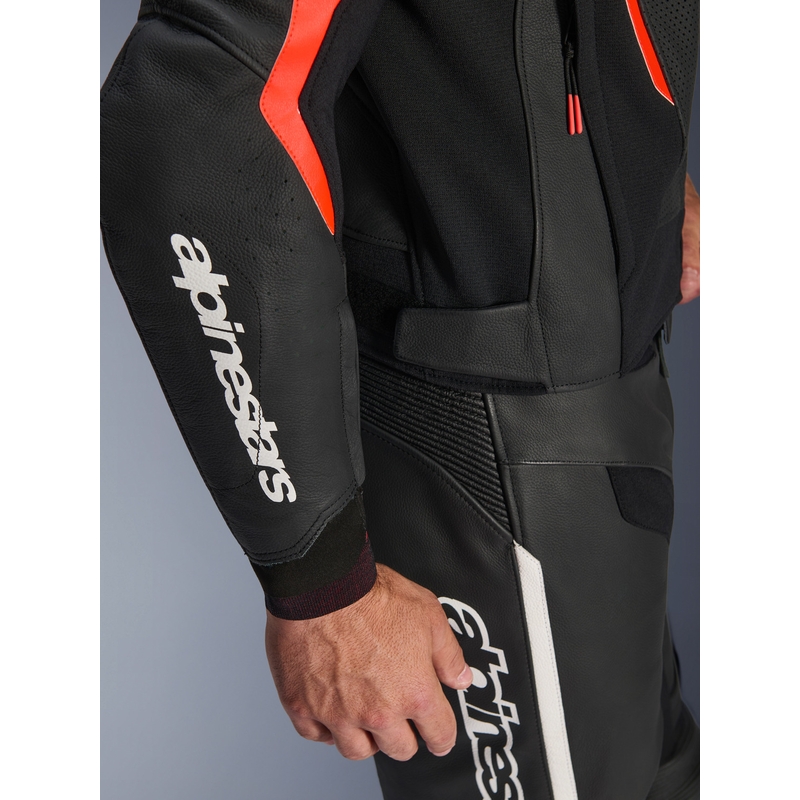 Giacca da moto in pelle Alpinestars GP Force V2 Airflow nero-rosso fluo-bianco