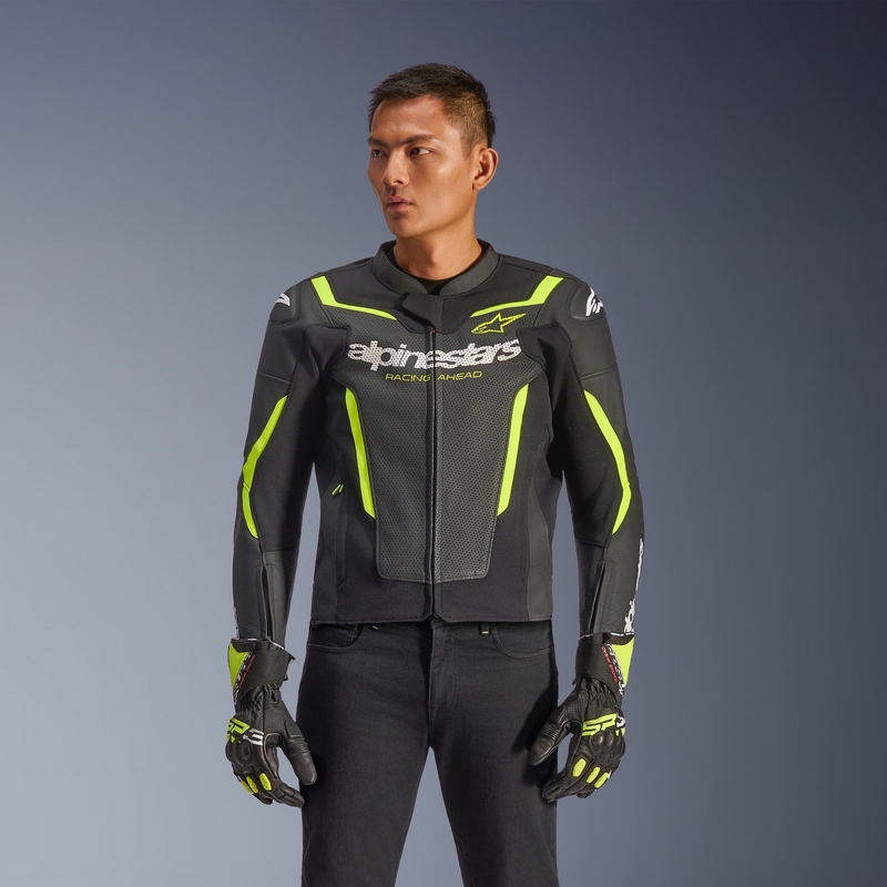 Giacca da moto in pelle Alpinestars GP Force V2 Airflow, nera e giallo fluo.