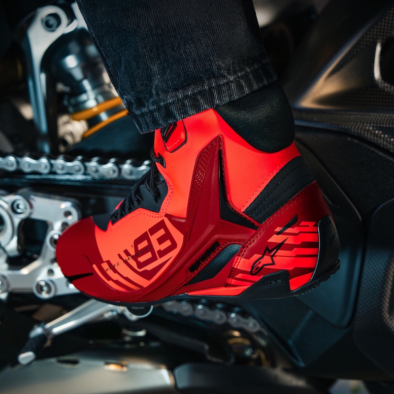 Stivali da moto Alpinestars Faster-4 MM93, collezione fluo, rosso-rosso-nero