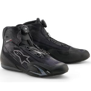 Stivali da moto ventilati Alpinestars Celer, neri e grigio scuro.