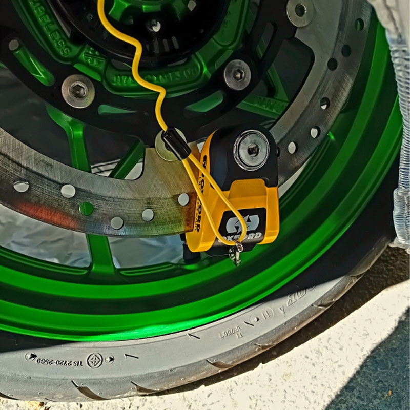 Antifurto per freno a disco Oxford Quartz Alarm XA10 giallo-nero