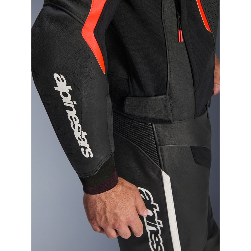 Giacca da moto in pelle Alpinestars GP Force V2 nera-rosso fluo-bianca
