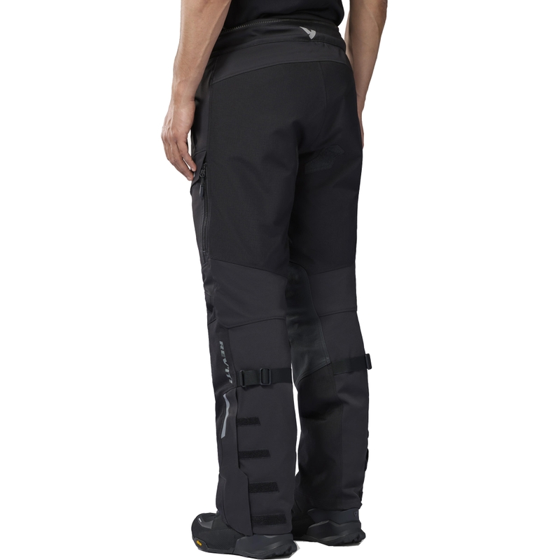 Pantaloncini da moto Revit Defender 4 GTX neri