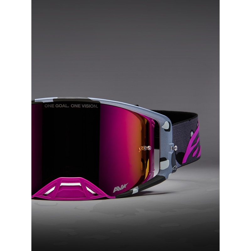 Occhiali da motocross Alpinestars Supertech Lone viola mimetici con lenti in plexiglass rosa a specchio.